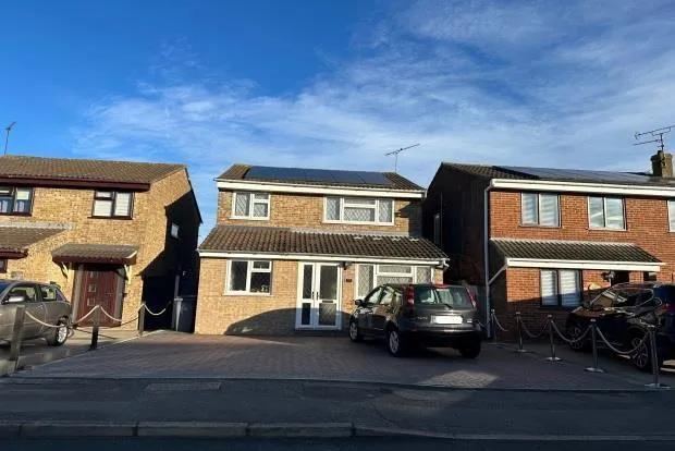 1 bed flat to rent, Petunia Crescent, Chelmsford, CM1
