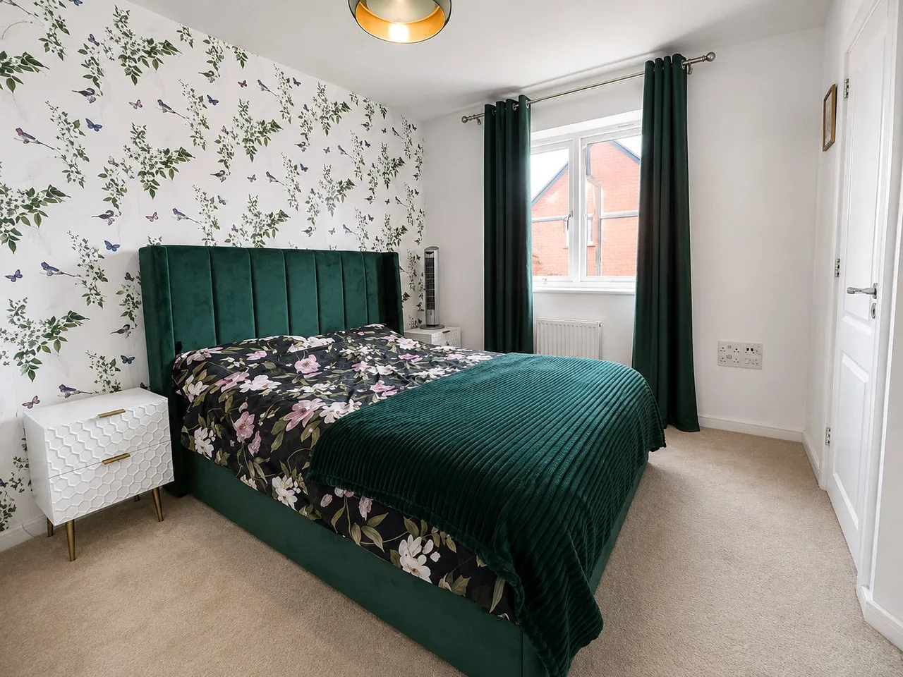 Montgomery Avenue, Wellesley, Aldershot, Hampshire, GU11 4AX, photo 5