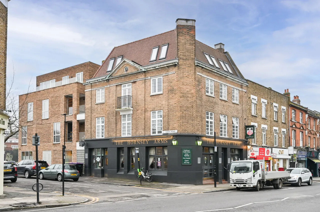 Flat 2, Century House, 2 St Marys Road, London, photo 11