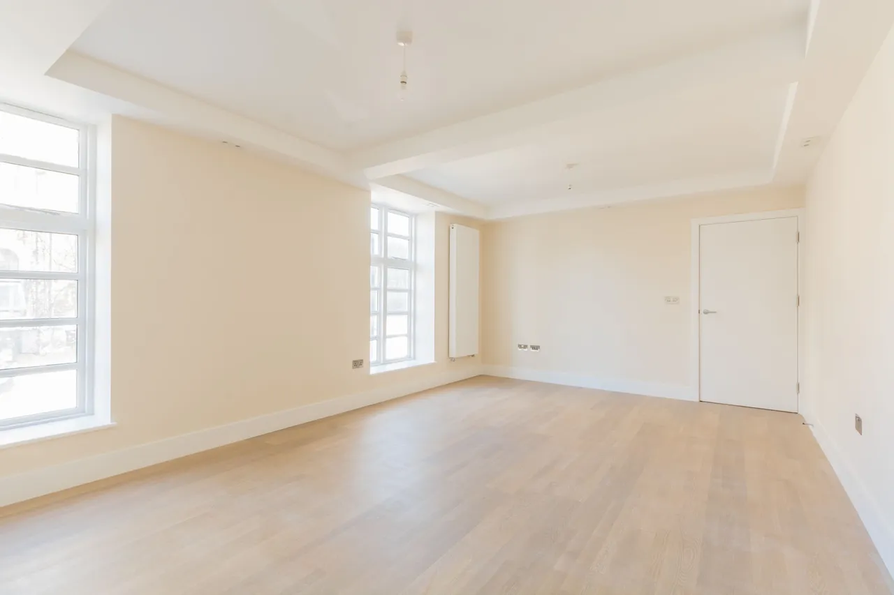 Flat 2, Century House, 2 St Marys Road, London, photo 2