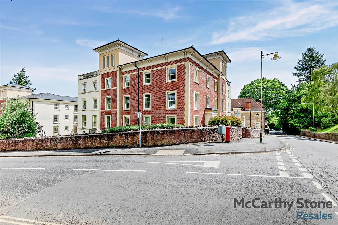 Victoria Road, Malvern, WR14, photo 2