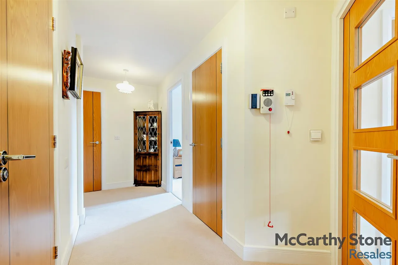 Victoria Road, Malvern, WR14, photo 9