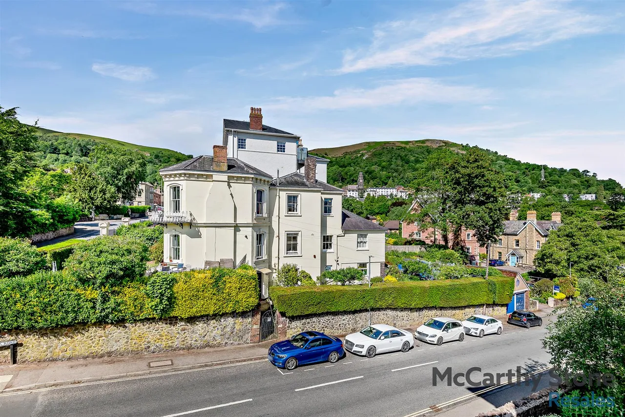 Victoria Road, Malvern, WR14, photo 15