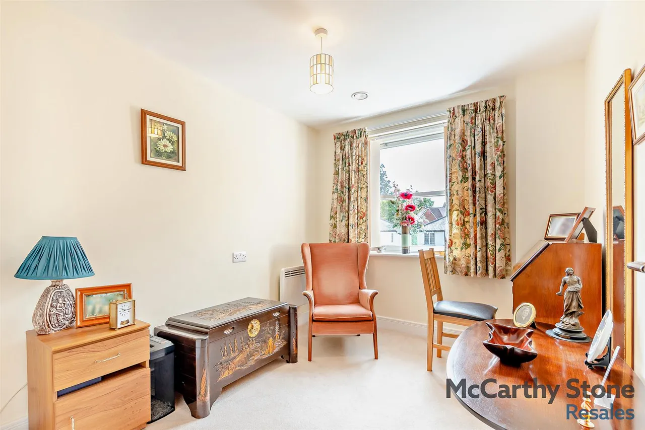 Victoria Road, Malvern, WR14, photo 8
