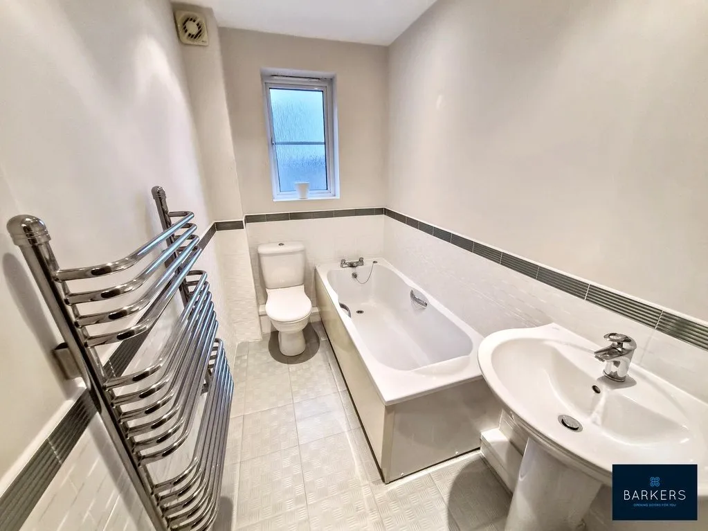 Bank View, Birkenshaw BD11 2AG, photo 9