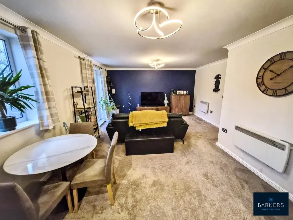 Bank View, Birkenshaw BD11 2AG, photo 4