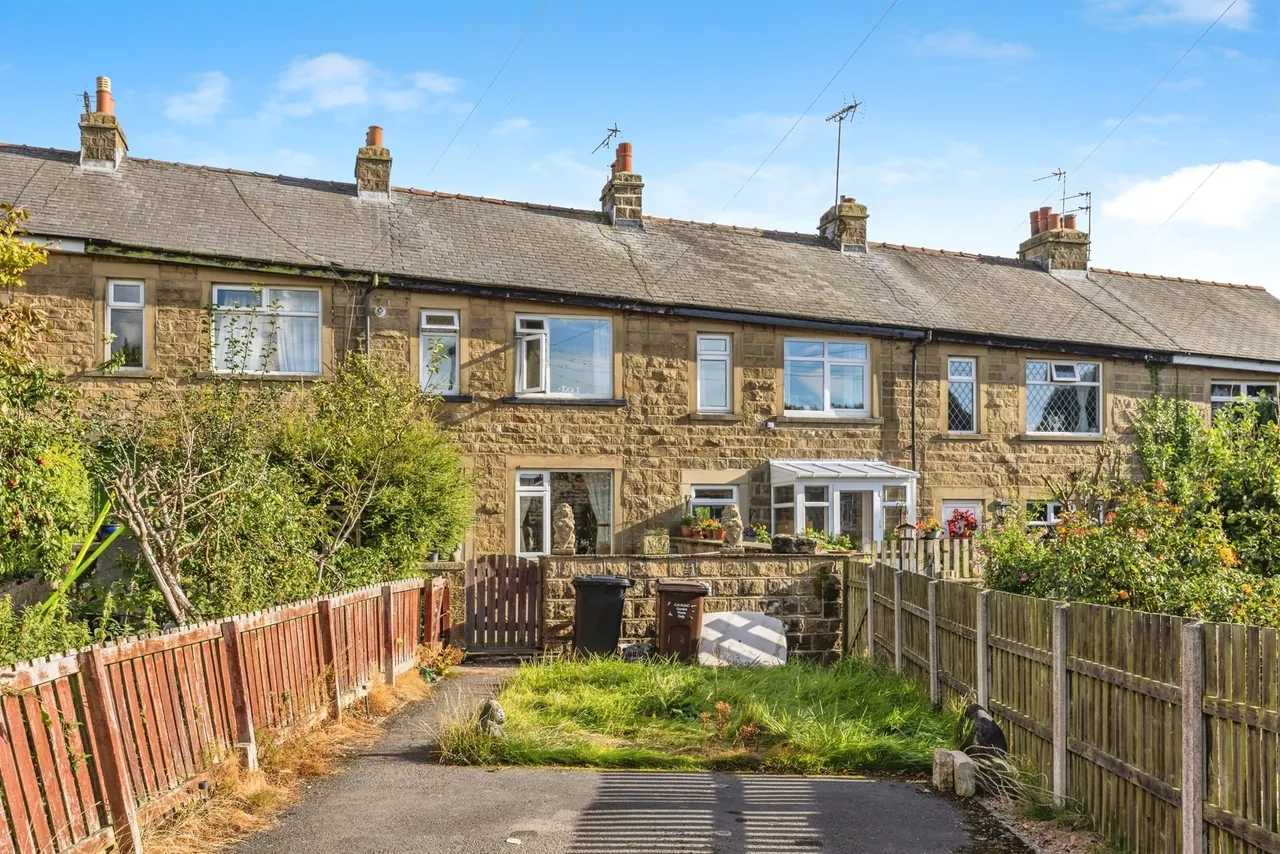 2 bed house for sale — Church Street, Oakworth, Keighley