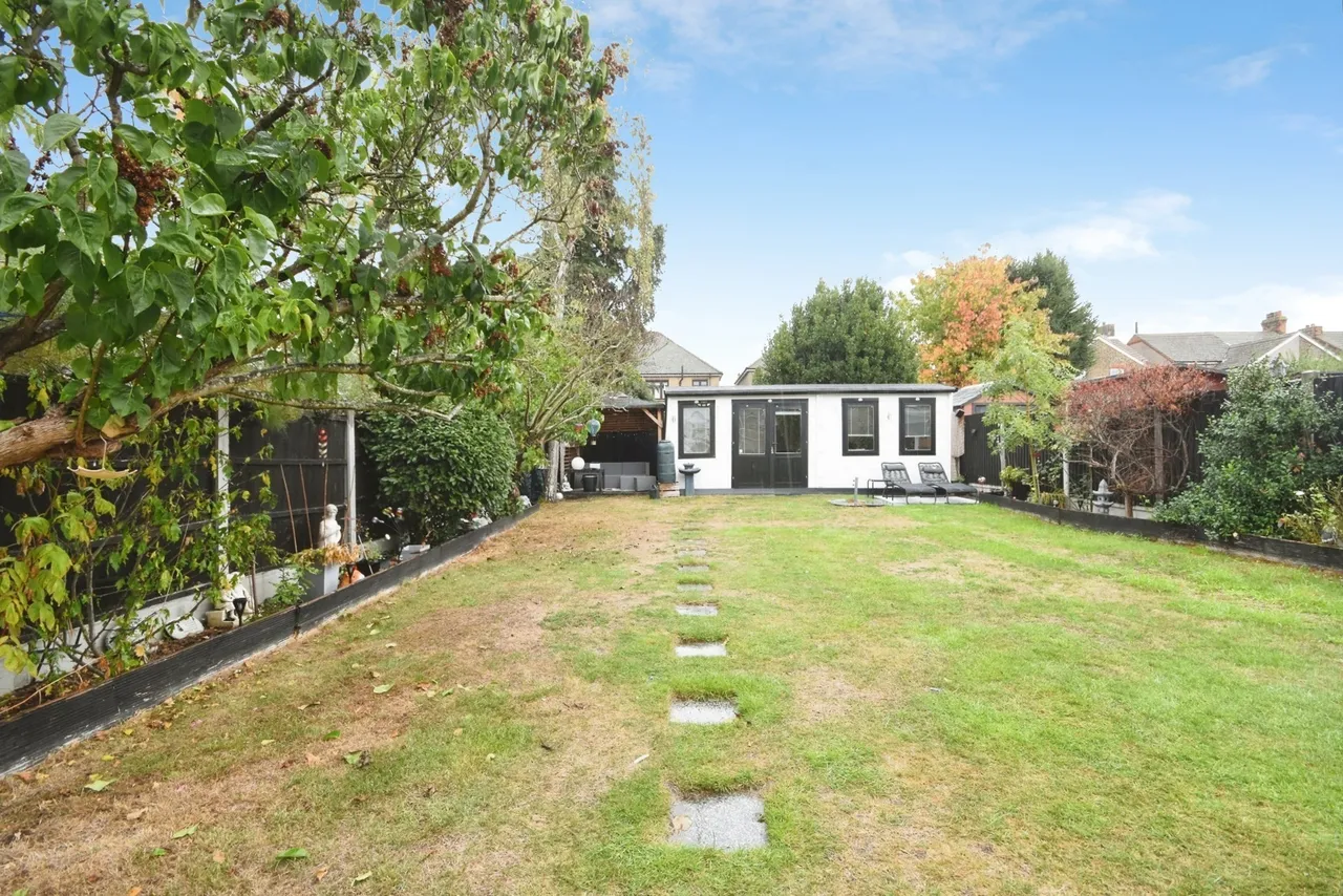 Fetherston Road, Stanford-le-Hope, SS17, photo 21