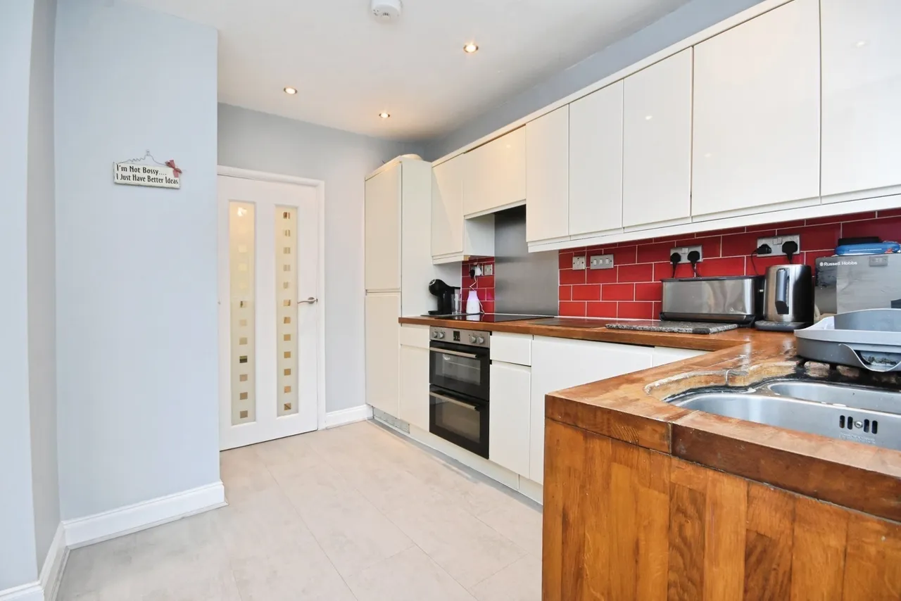 Fetherston Road, Stanford-le-Hope, SS17, photo 8
