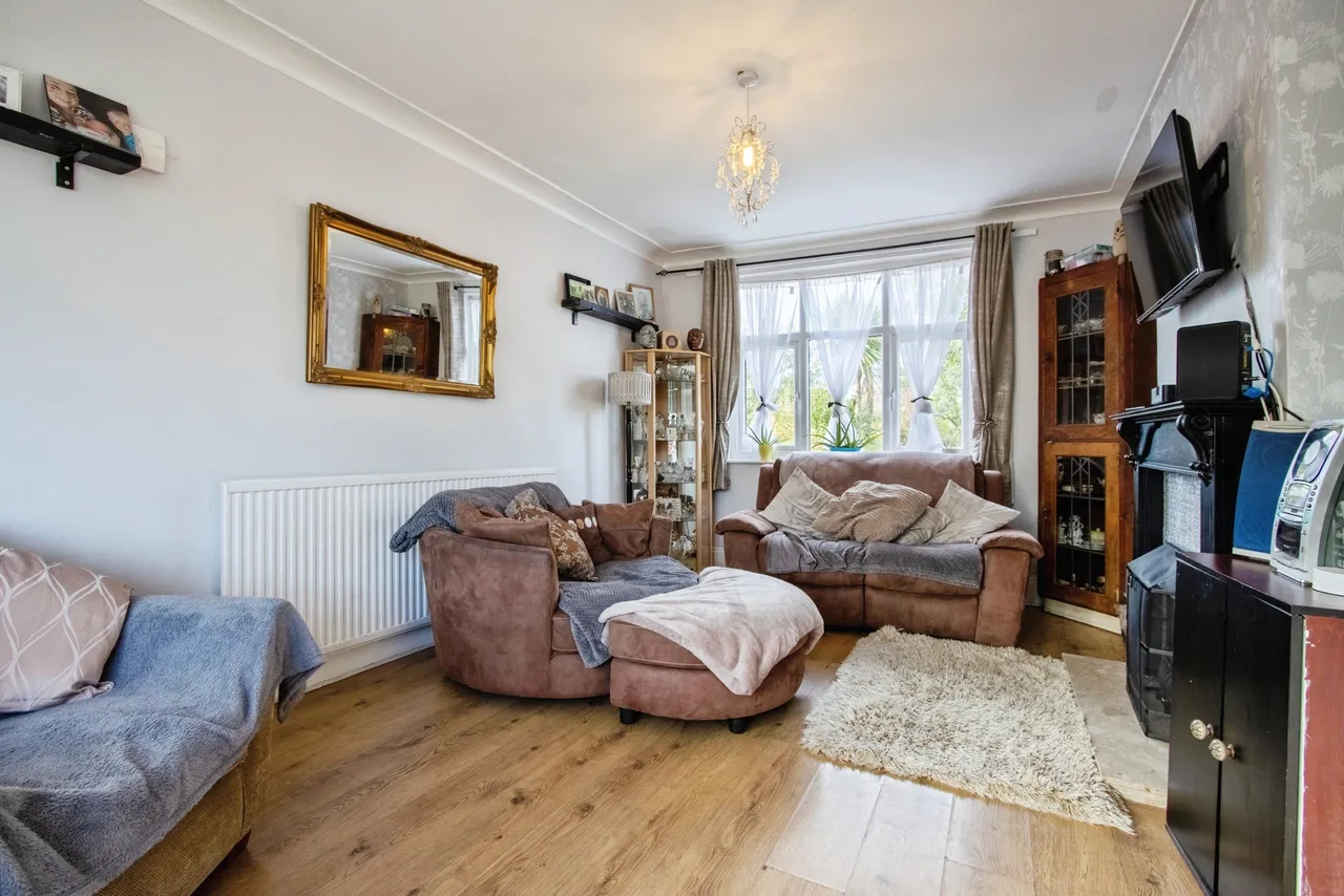 Broadway, Leeds, LS15, photo 8
