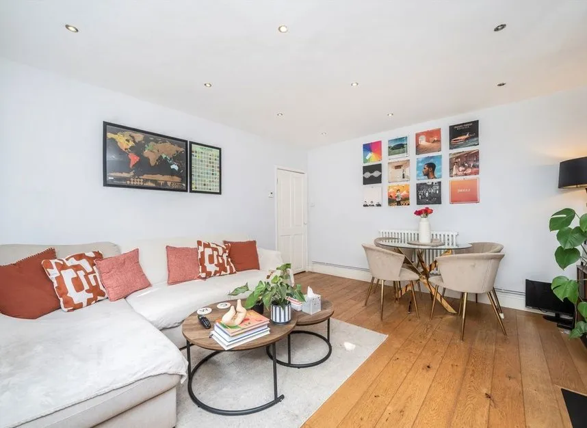 Offord Road, Barnsbury, N1, photo 5