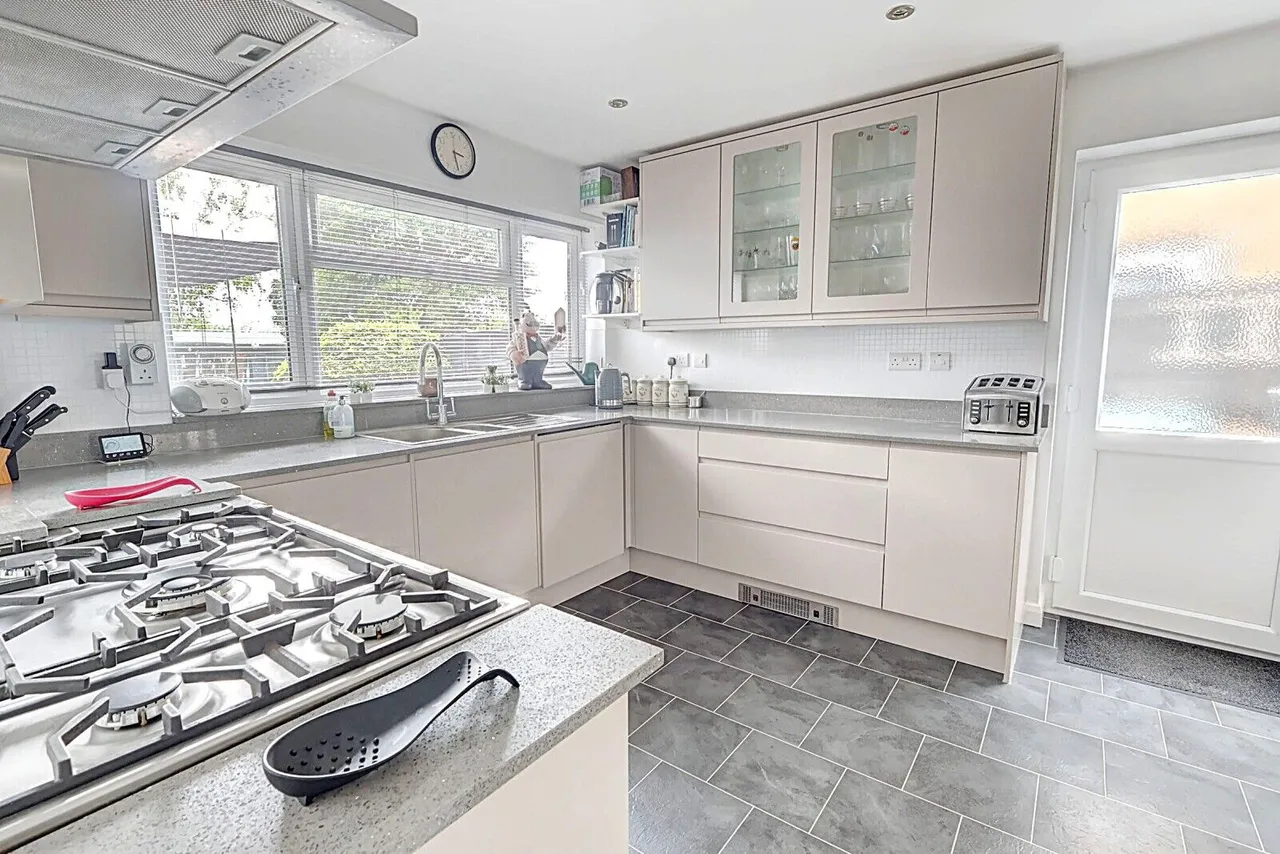 Nightingale Close, High Wycombe, HP15, photo 2