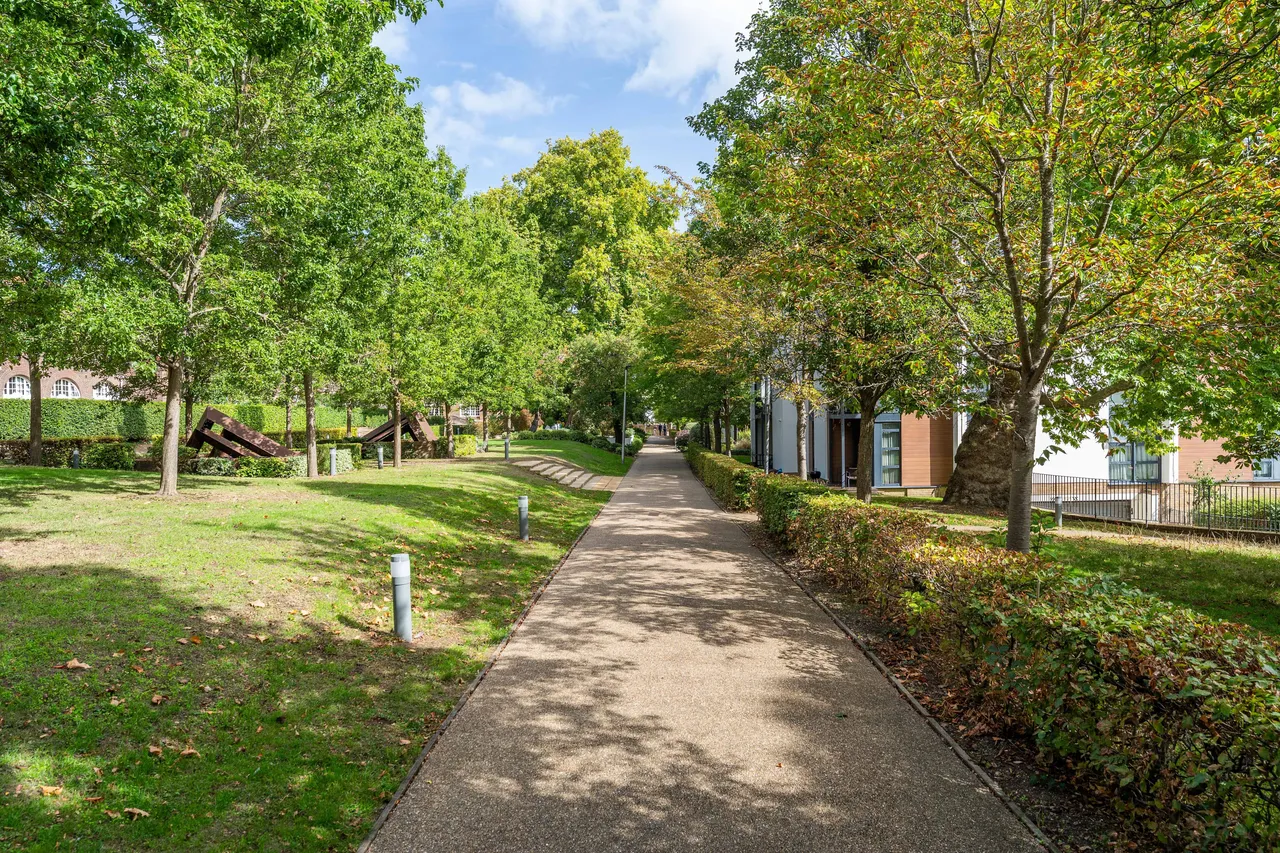 Scott Avenue, London, SW15, photo 14