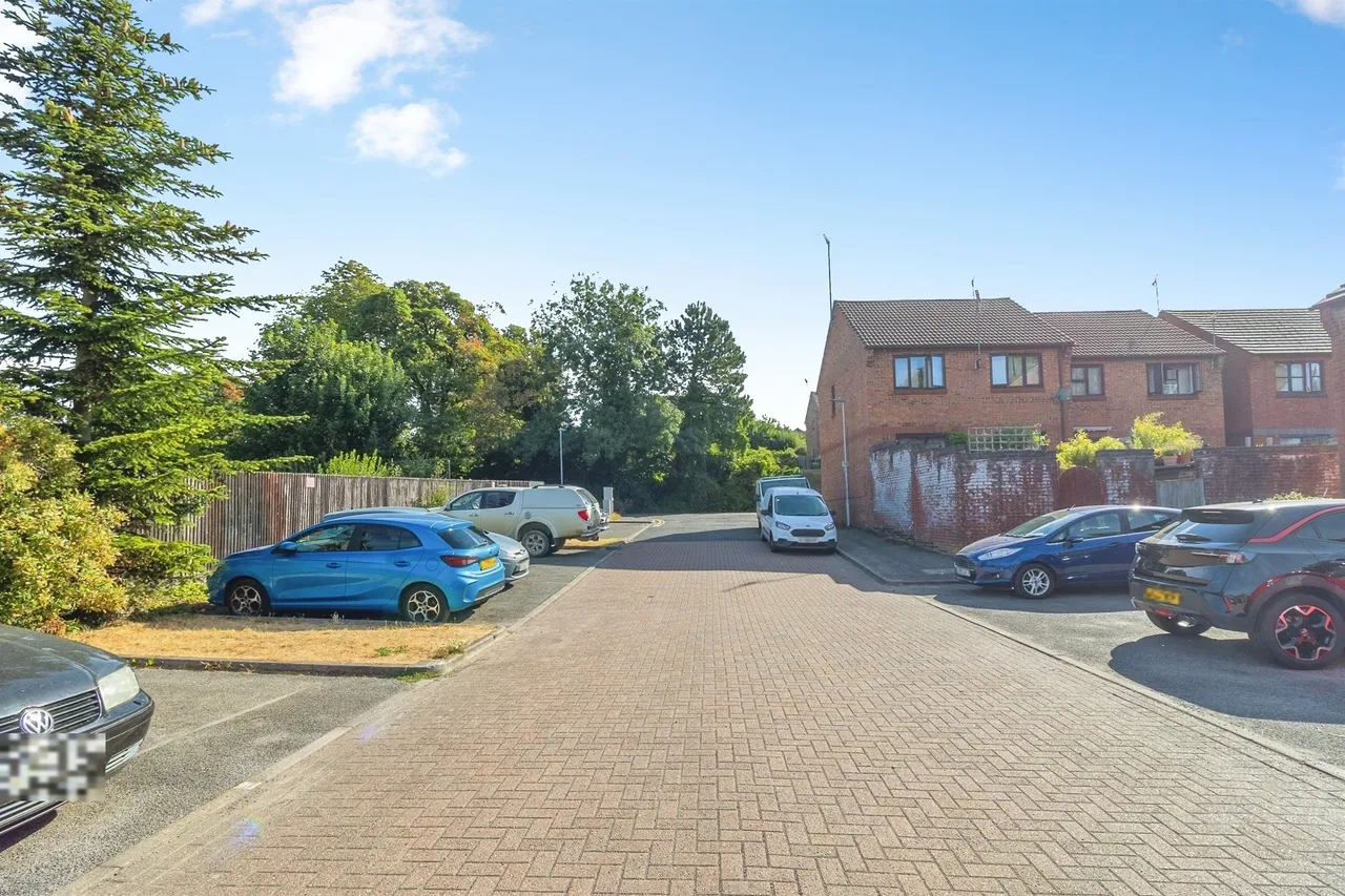 Brook Street, Tring, HP23, photo 13