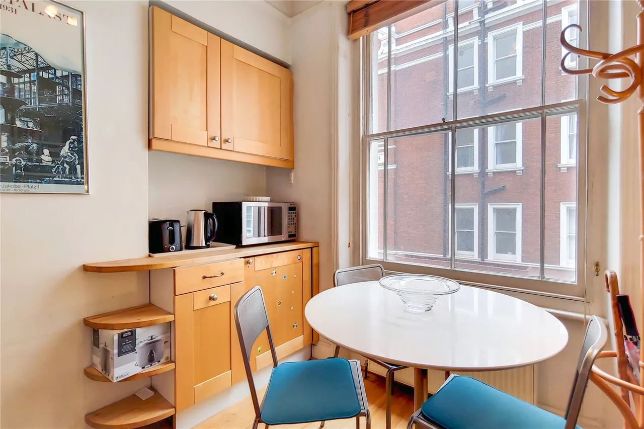 Little Russell Street, London, WC1A, photo 5