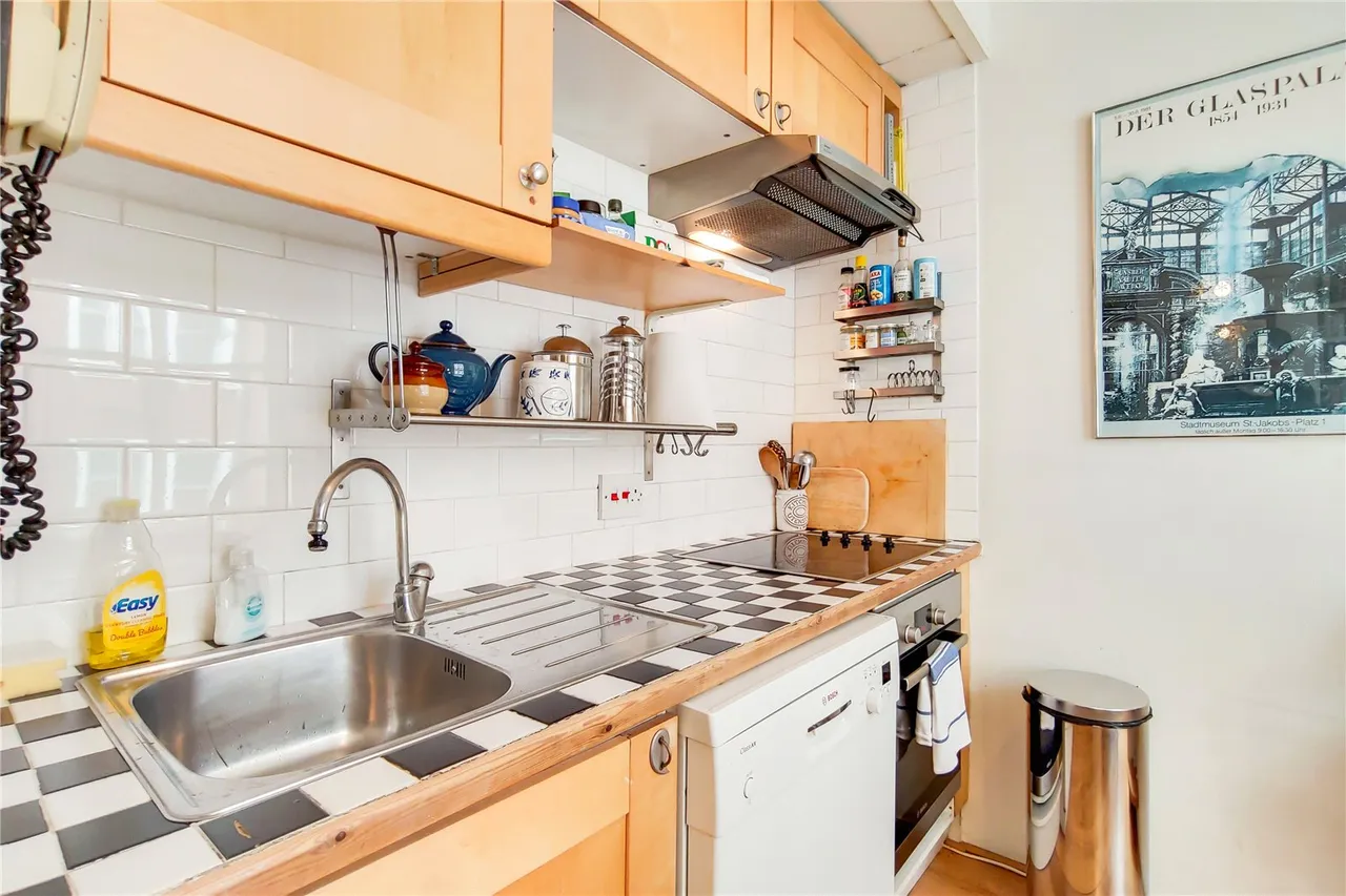 Little Russell Street, London, WC1A, photo 4