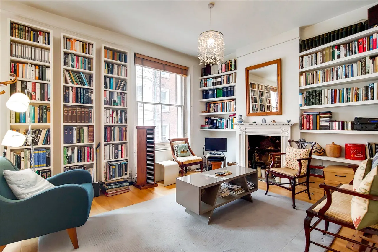Little Russell Street, London, WC1A, photo 2