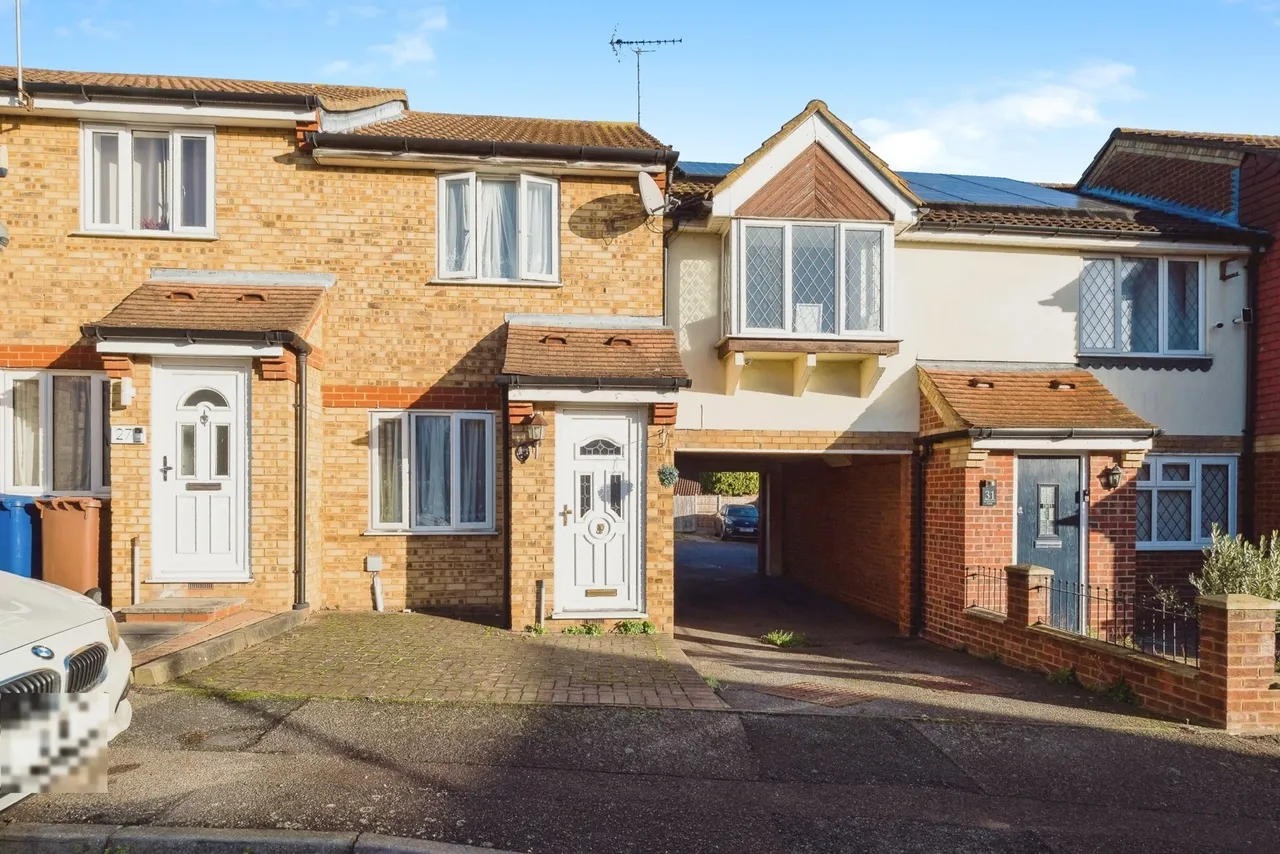 St. Michaels Close, Aveley, South Ockendon, Essex, RM15, photo 11