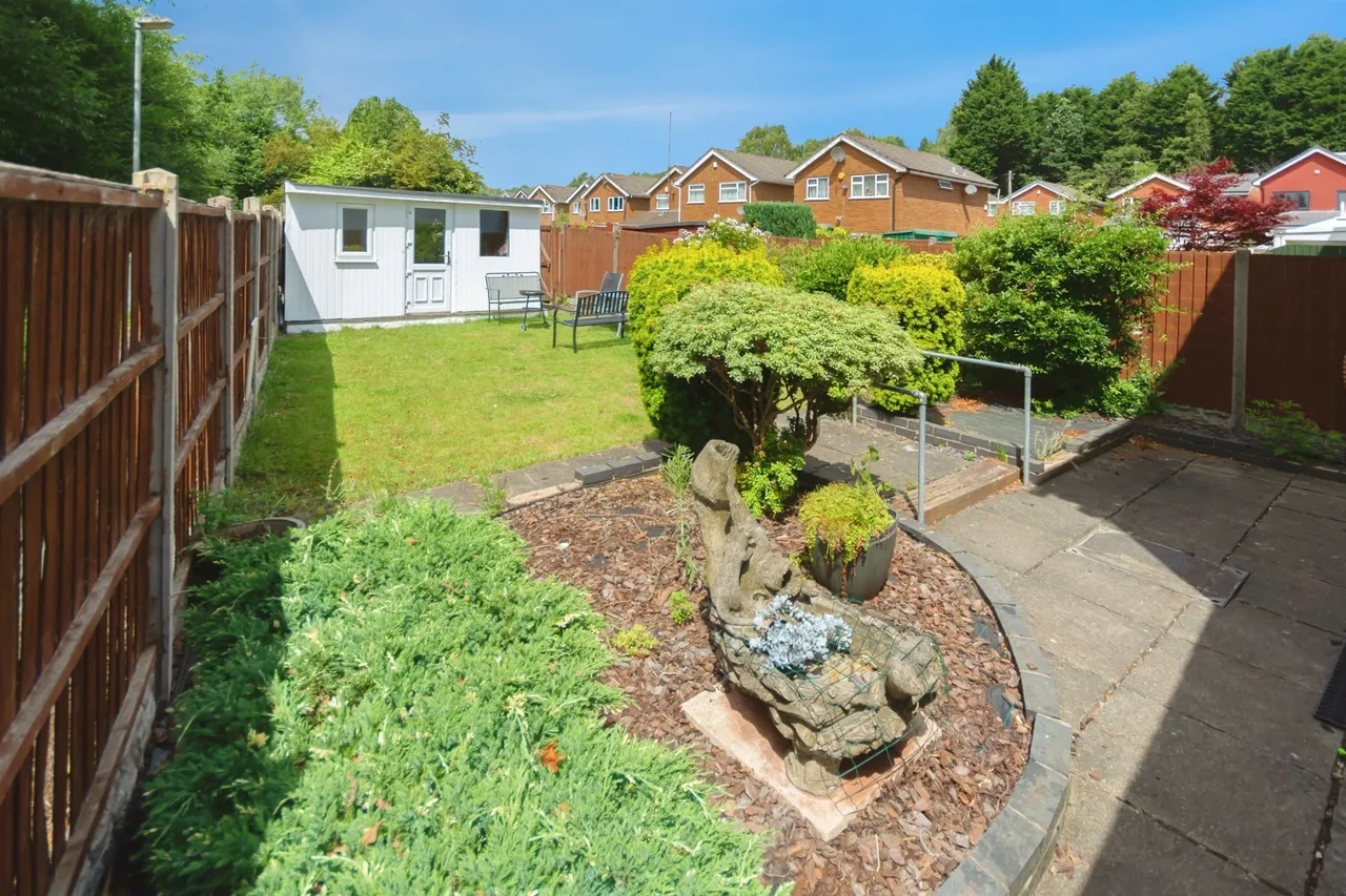 Vale Close, Birmingham, B32, photo 24