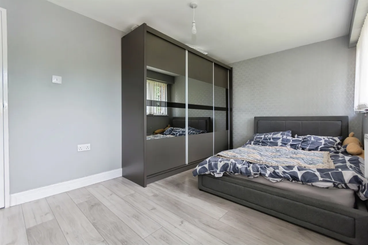 Vale Close, Birmingham, B32, photo 13