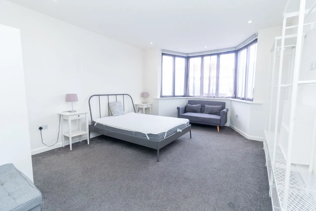 Hendon Way, NW4, photo 5
