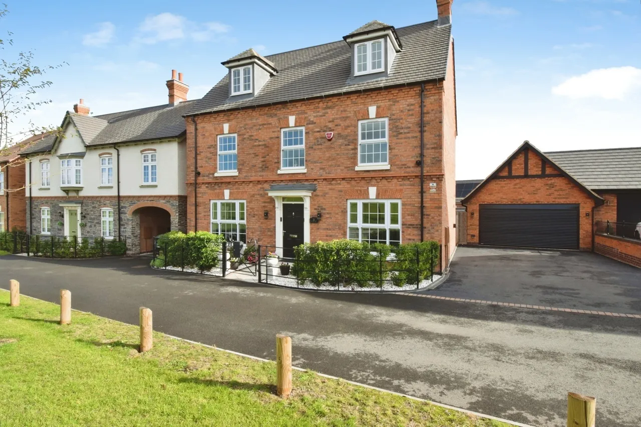 5 bed house for sale, Butler Lane, Broadnook, LE7