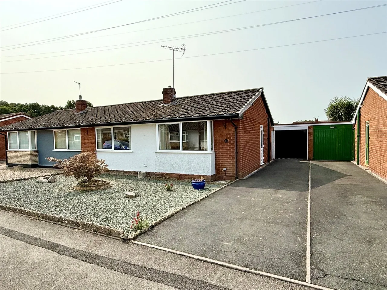 2 bed house for sale — Willowdene, Stourport-on-Severn, Worcestershire, DY13 9NQ
