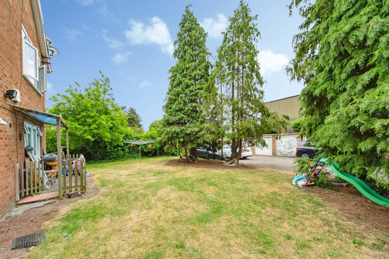 Avenue Road, Southall, UB1, photo 12
