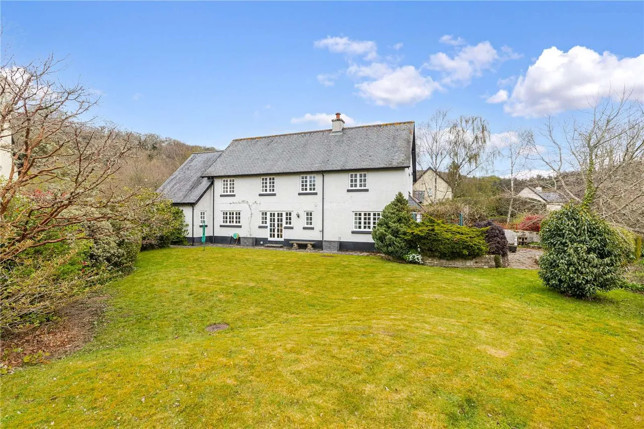 5 bed house for sale, Hawkmoor Parke, Bovey Tracey, TQ13
