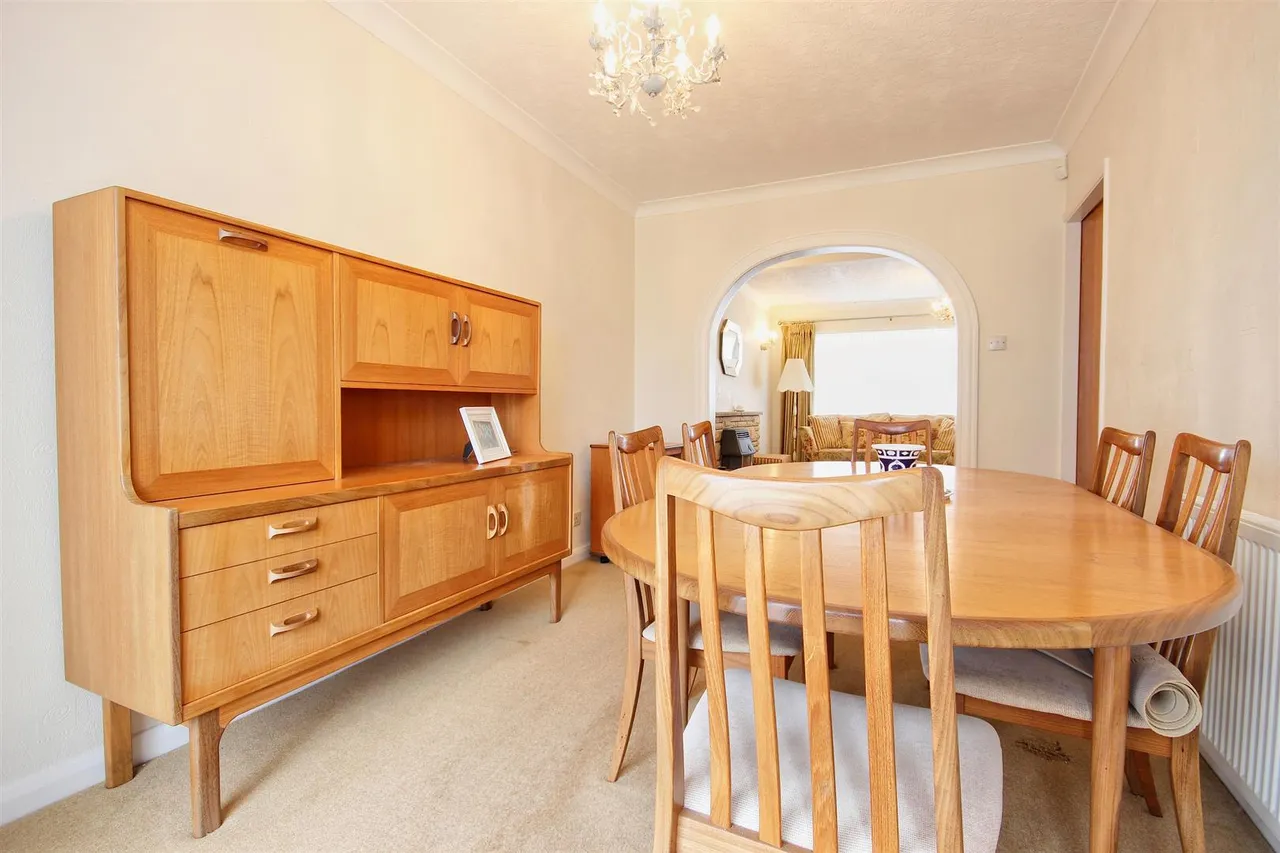 Ashcourt Drive, Hornsea, photo 14