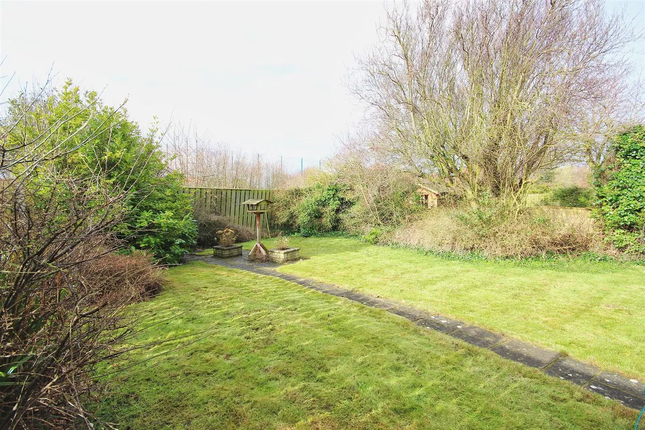 Ashcourt Drive, Hornsea, photo 15