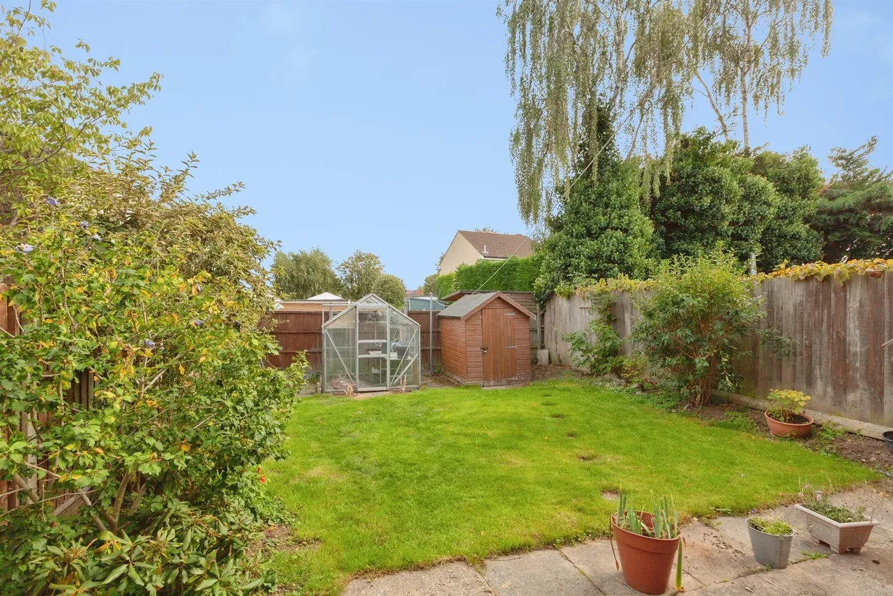 Newby Close, Whetstone, LE8, photo 17