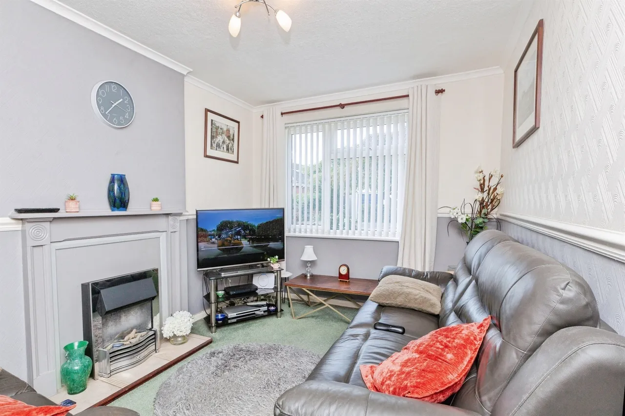 Newby Close, Whetstone, LE8, photo 5