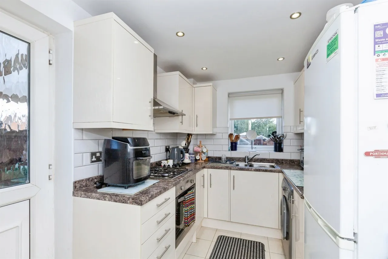 Newby Close, Whetstone, LE8, photo 10