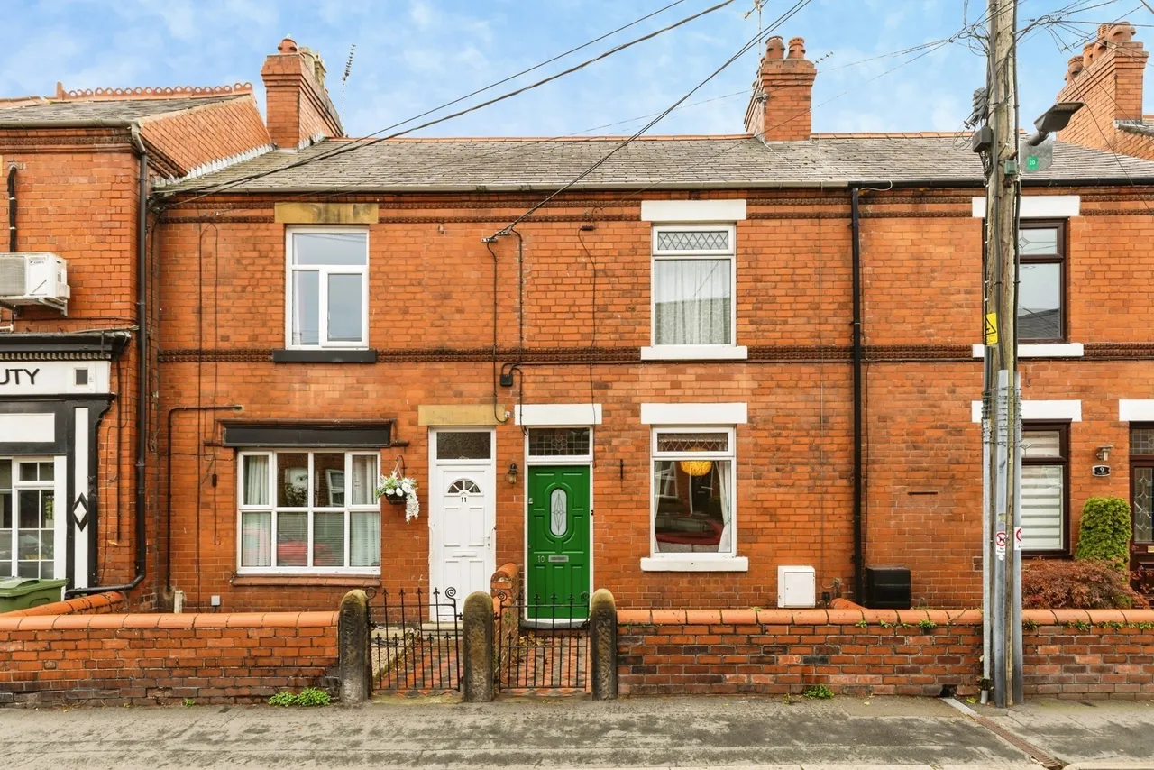 2 bed house for sale, High Street, Gresford, LL12