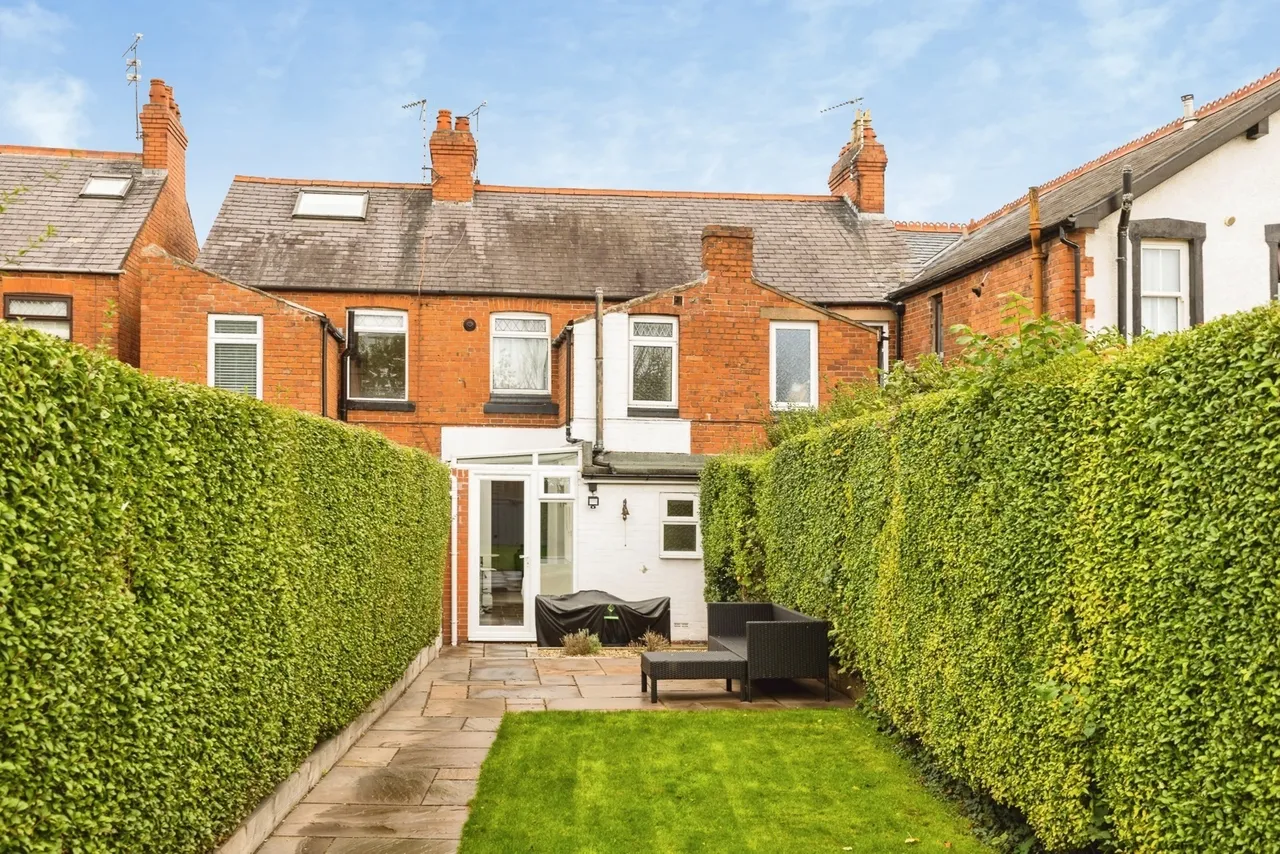 High Street, Gresford, LL12, photo 17