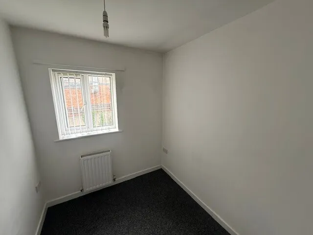 Roklis Court, Wirral, CH49, photo 5