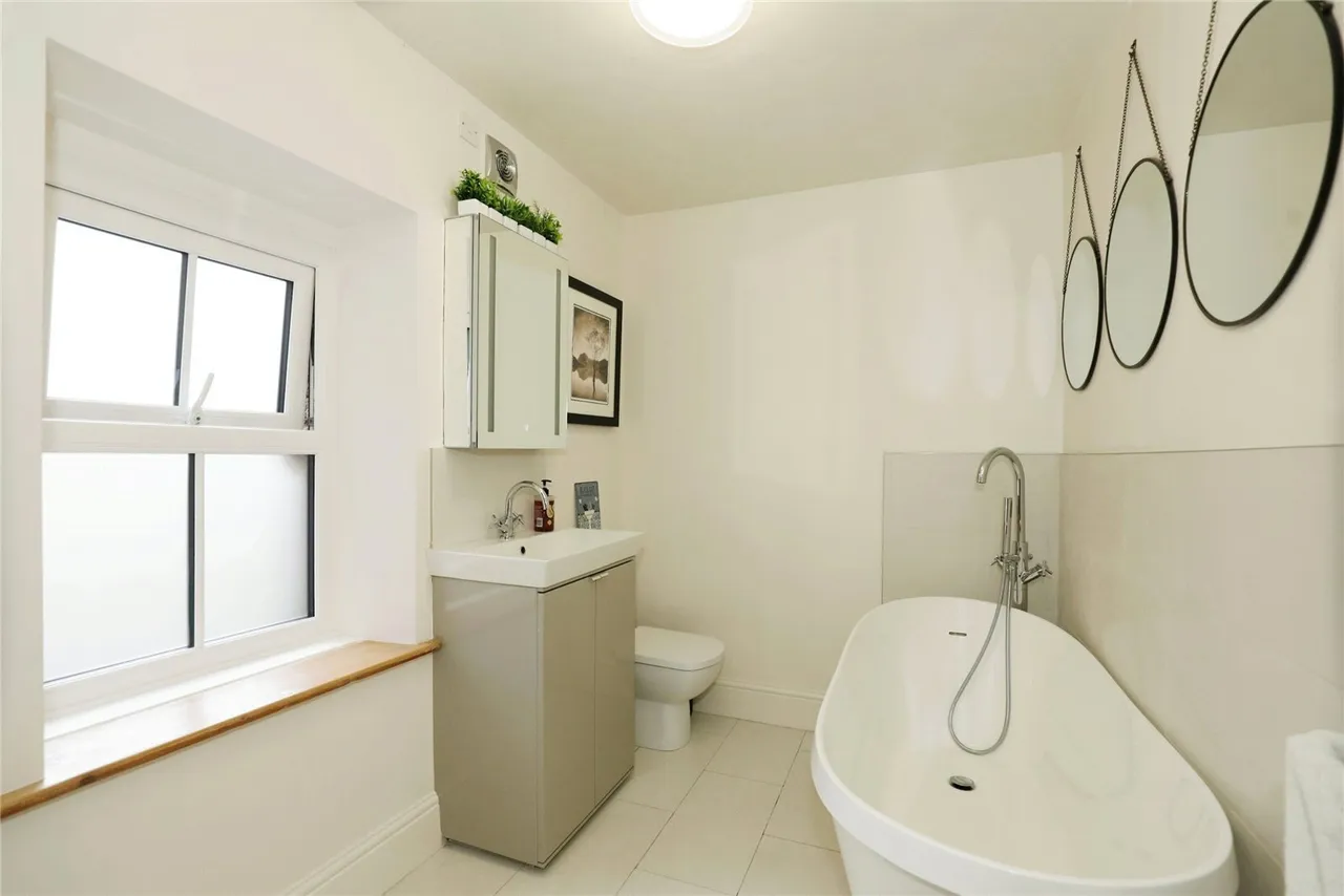 Heath Grove, Buxton, SK17, photo 11