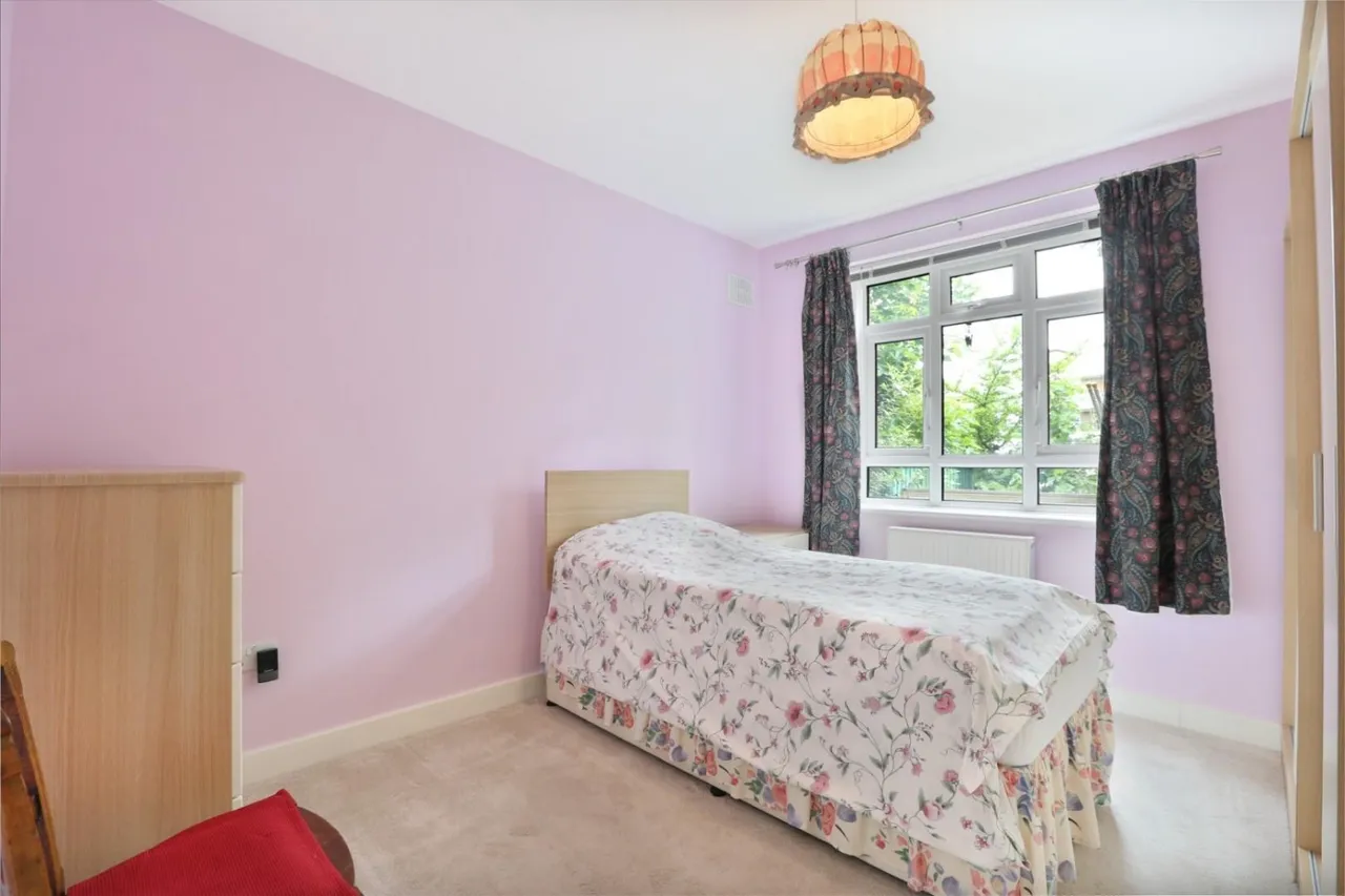 Champion Hill Estate, London, SE5, photo 11