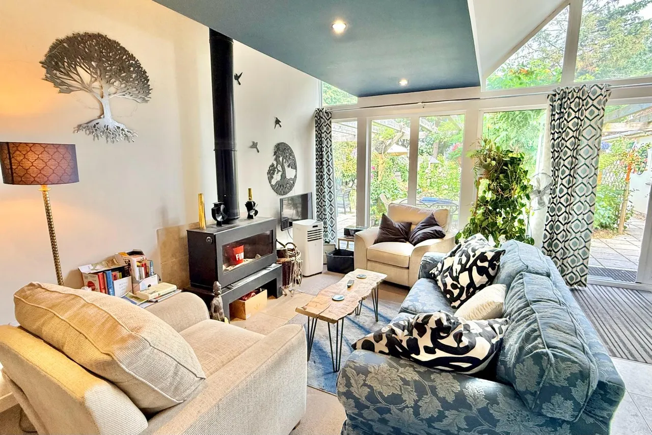 Ringwood, BH24, photo 7