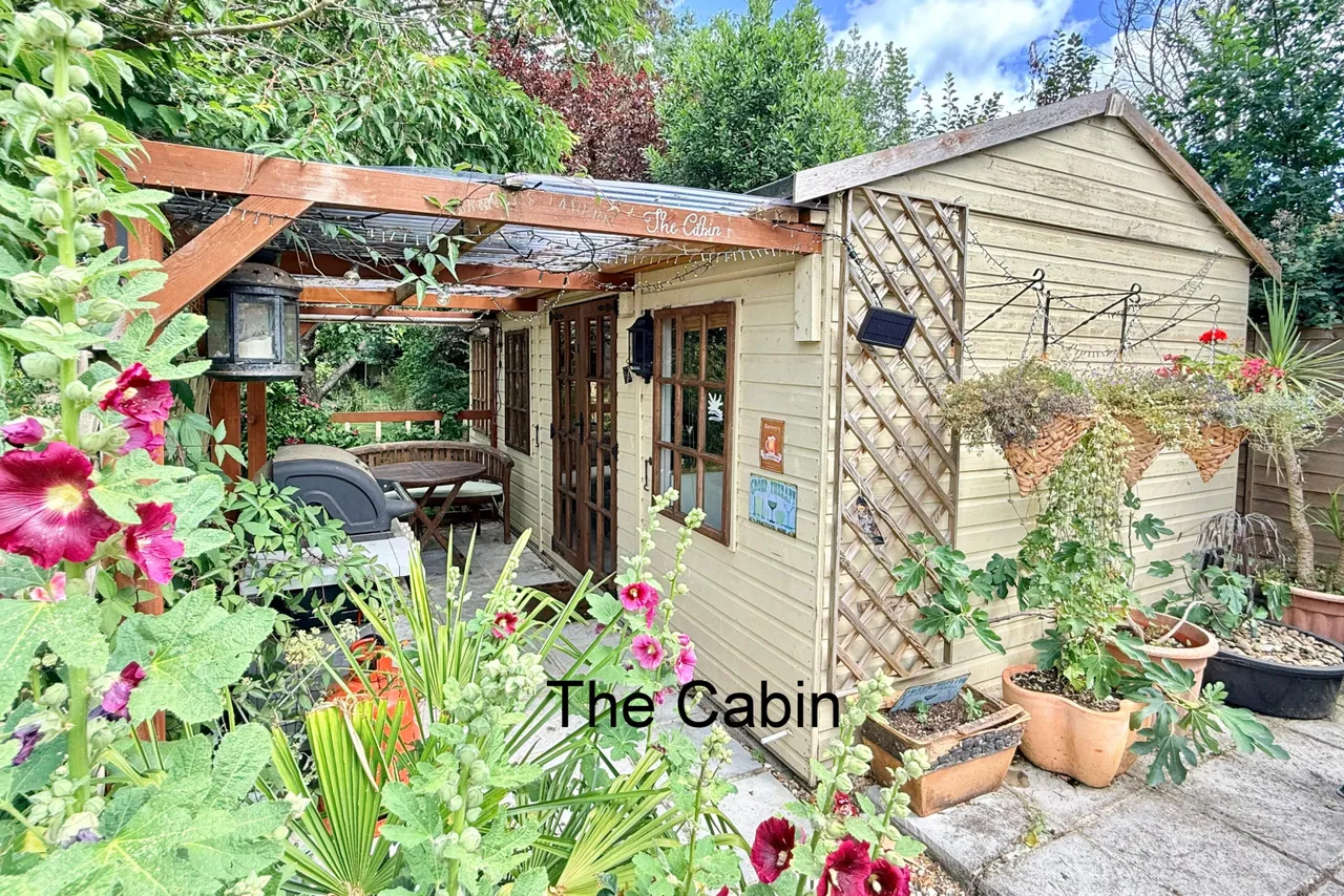 Ringwood, BH24, photo 28