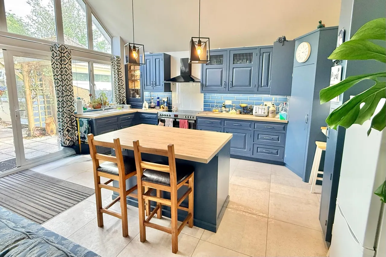 Ringwood, BH24, photo 3