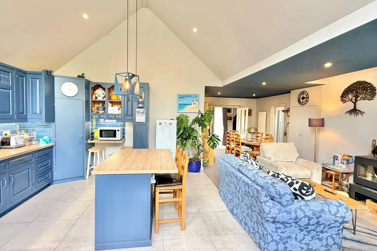 Ringwood, BH24, photo 9