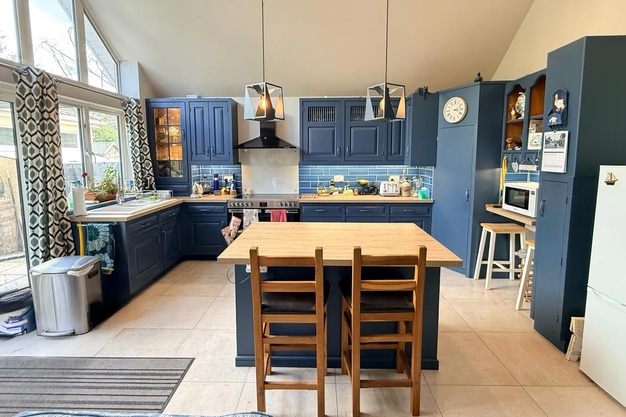 Ringwood, BH24, photo 10