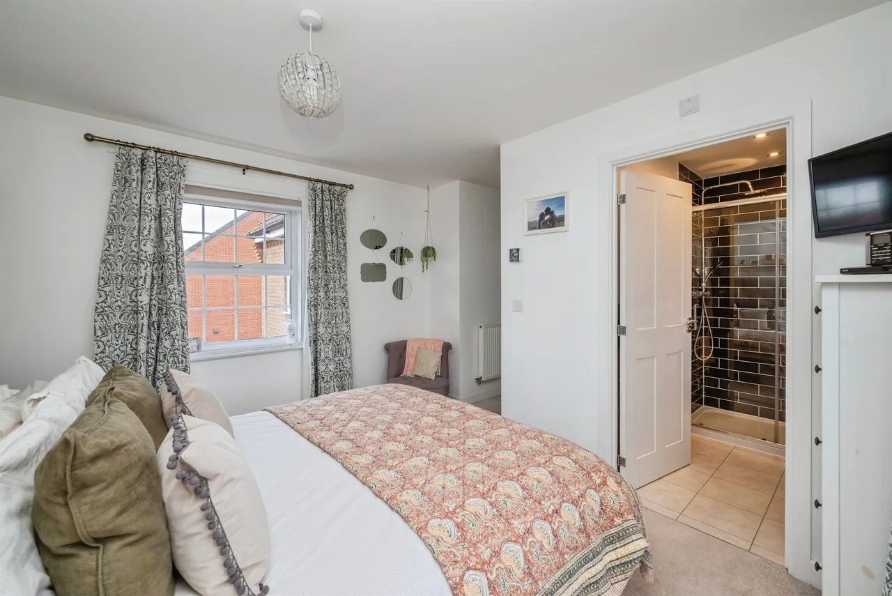 Buckenham Road, Aylsham, NR11, photo 11