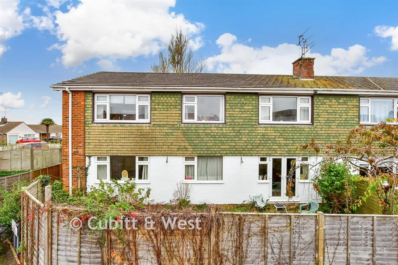 3 bed flat for sale, Fairlands, Bognor Regis, PO22