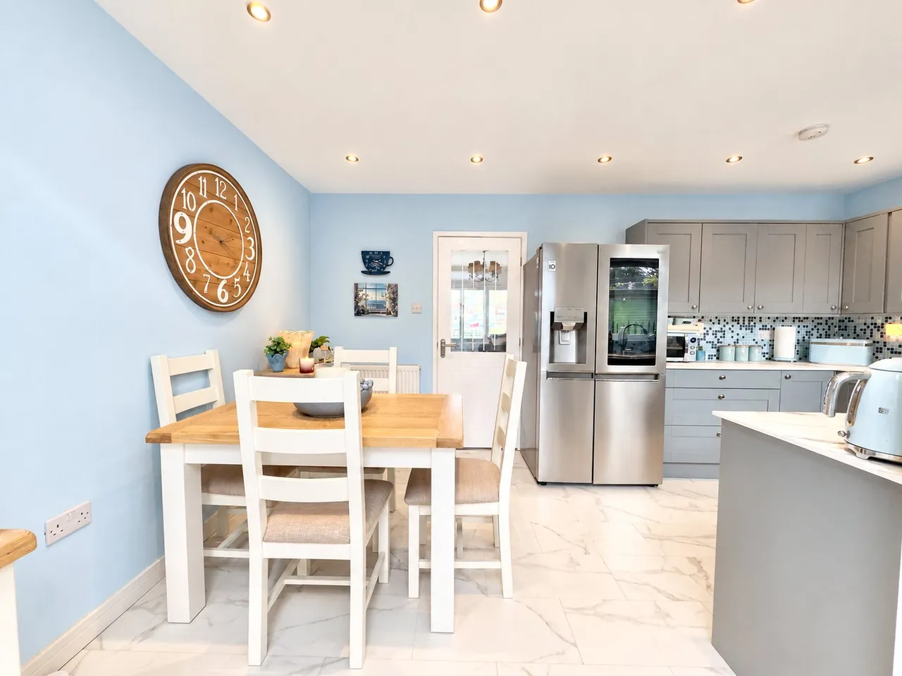 Brookside Crescent, Saughall Massie, CH49, photo 9