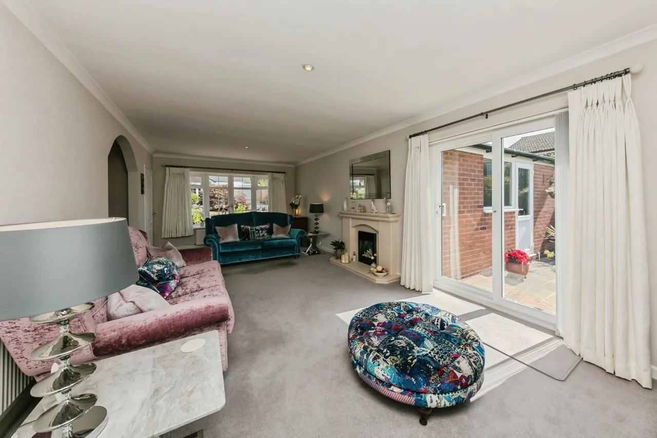 Peterborough Close, Macclesfield, Cheshire, SK10, photo 17