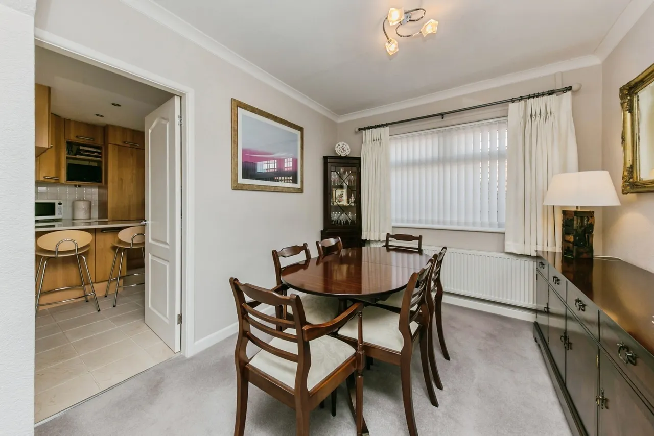 Peterborough Close, Macclesfield, Cheshire, SK10, photo 5
