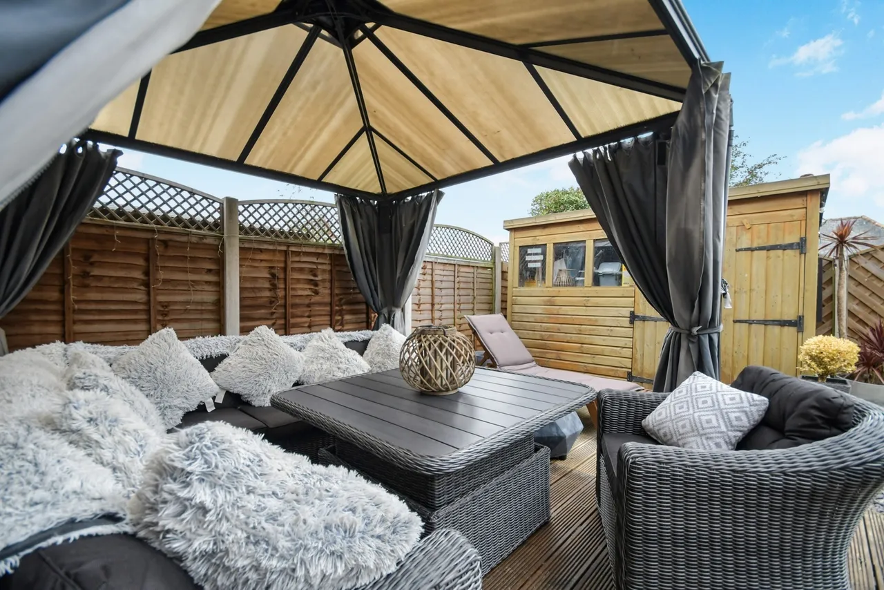 Dale Bank Crescent, New Whittington, Chesterfield, Derbyshire, S43, photo 27